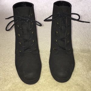 Black suede heels/ pumps